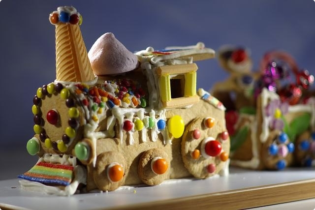Toot! Toot! All aboard the Gingerbread Express!