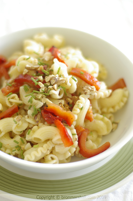 Toasted Walnut and Charred Red Capsicum Pasta